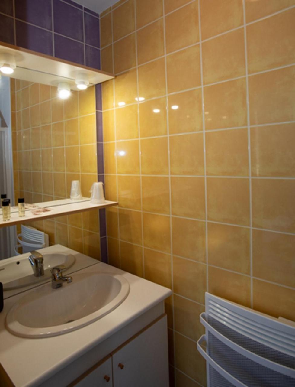 Val Cocherel - Hotel Le Challonge Dinan Ngoại thất bức ảnh
